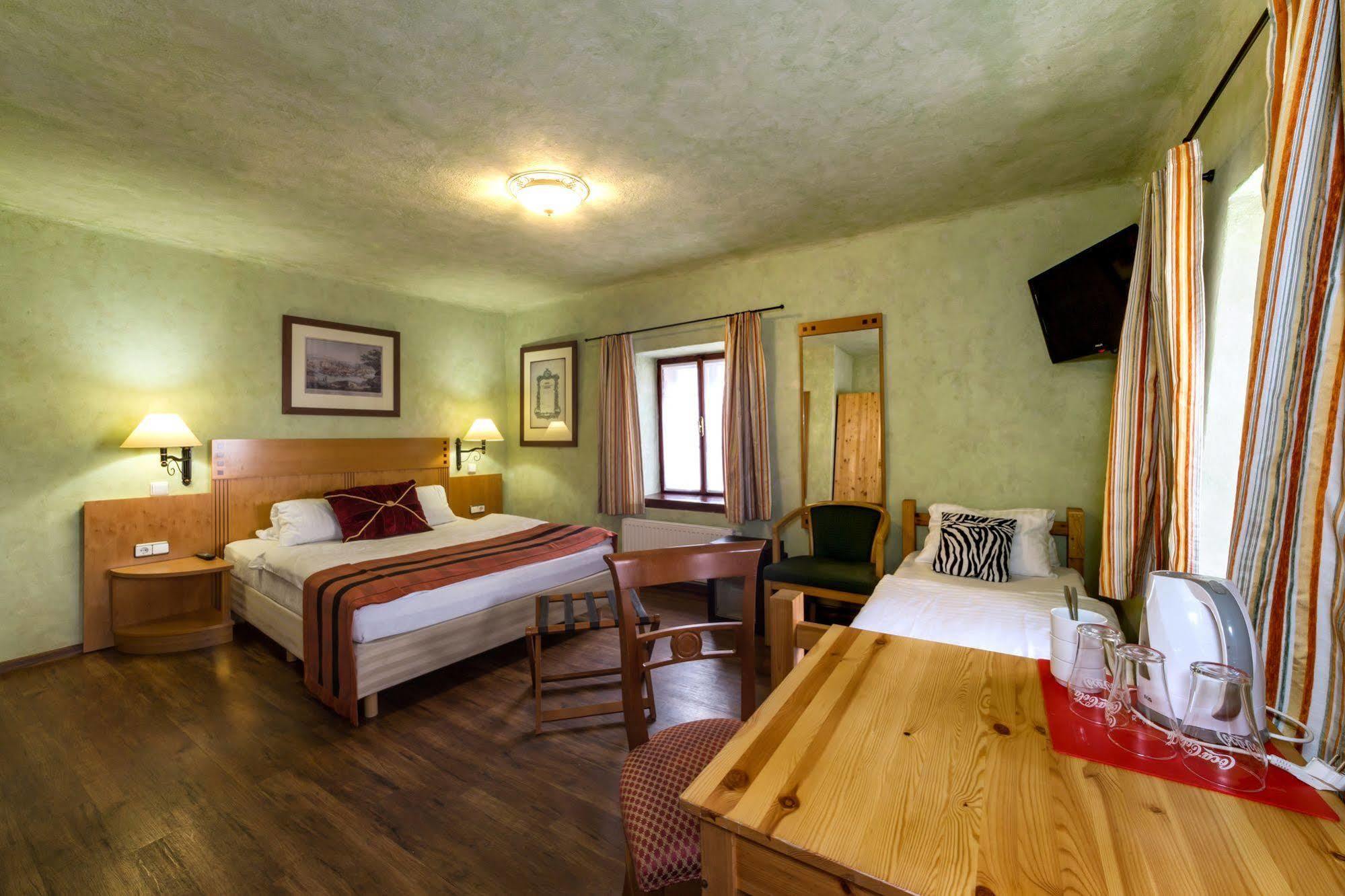 Pension U Hada Cesky Krumlov Ngoại thất bức ảnh